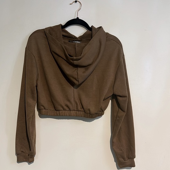 HYFVE Hoodie & Sweatpants - Picture 4 of 9